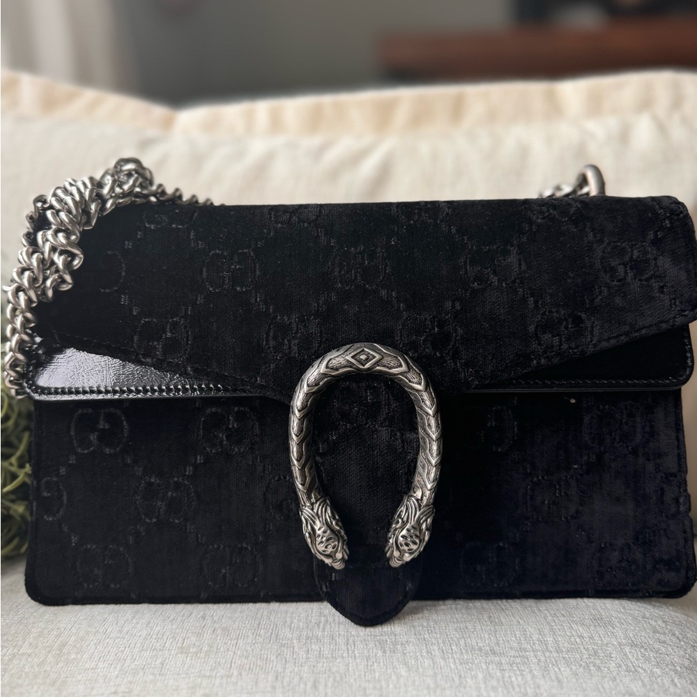 Gucci Black Shoulder Bag with Silver Chain